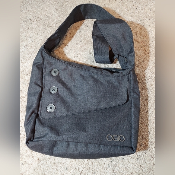 OGIO Handbags - Ogio Cross Body Tablet Bag
